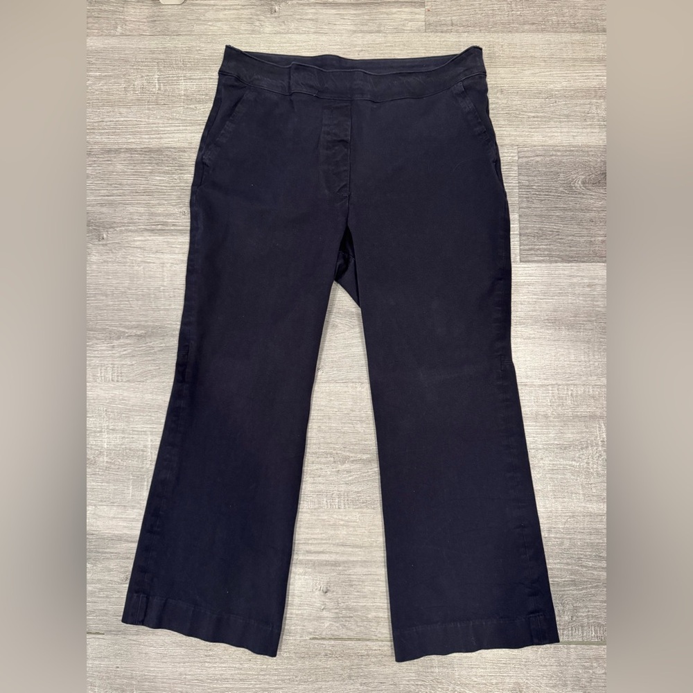 Spanx On-the-go Flare Pants. Size L